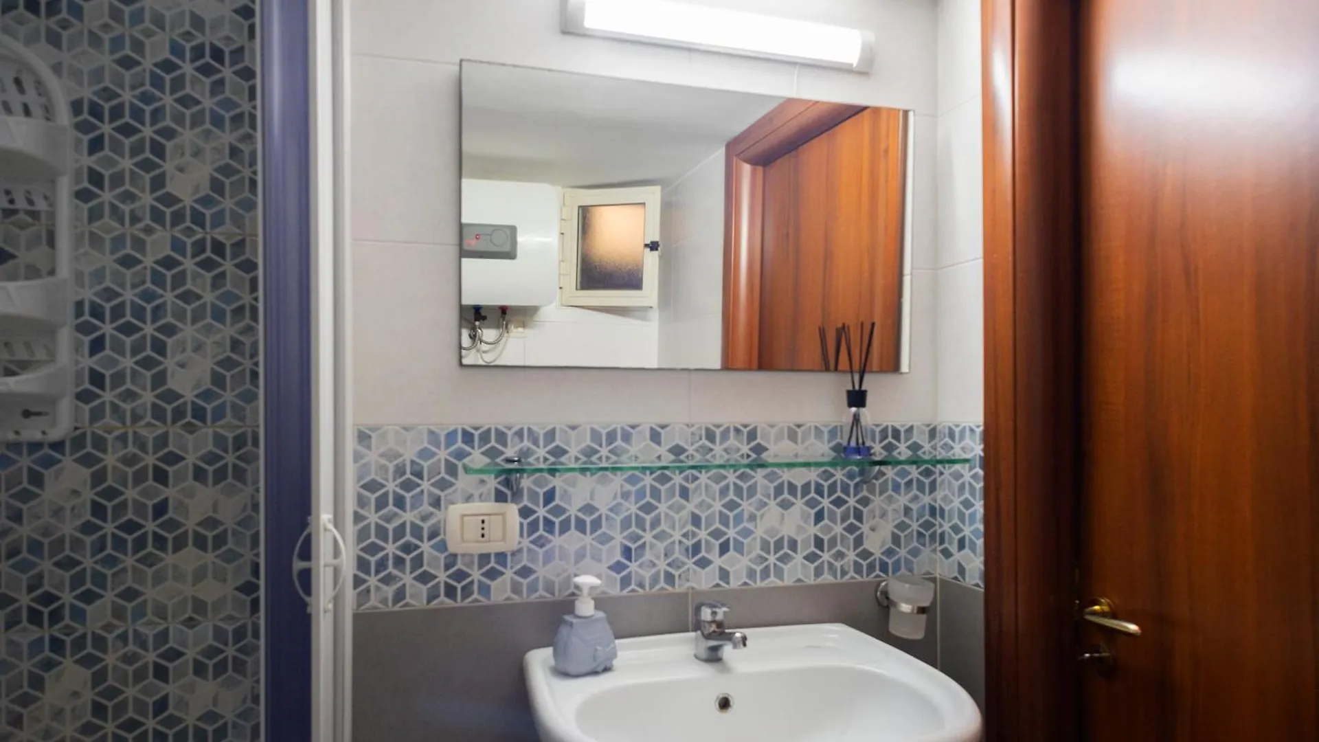 Alfred House - Casa Donna Assunta Apartment Naples